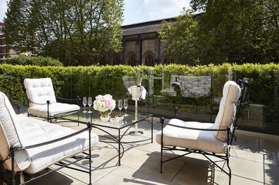 Two Bedroom Crescent Suite - Terrace