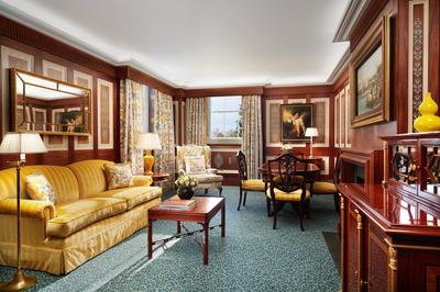 St. James Suite