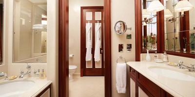 Premier Room