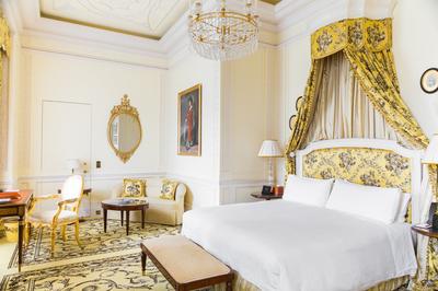 Royal Suite-Up to 7 bed