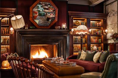 Scarfes Bar