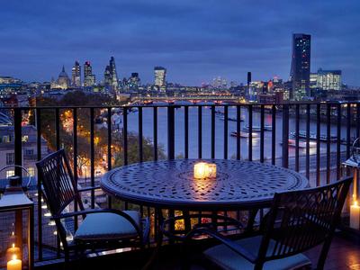 Junior Suite - River View - Balcony