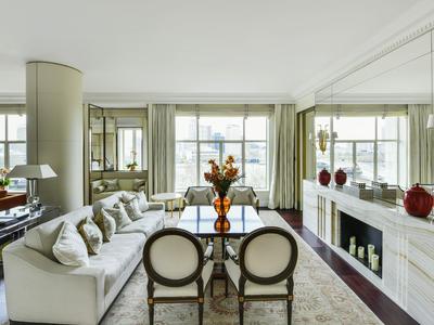 Savoy Suite
