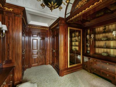 Royal Suite