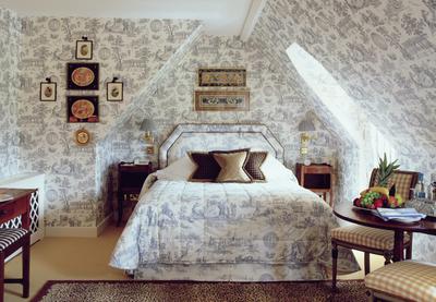 Deluxe Room Bluebell