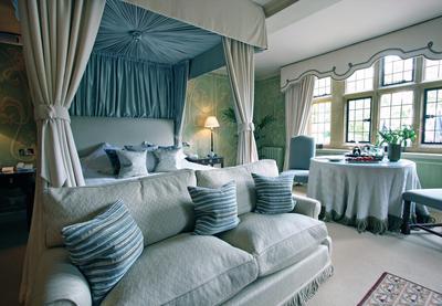 Junior Suite Hollyhock
