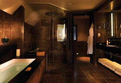 Deluxe Studio Suite Jade