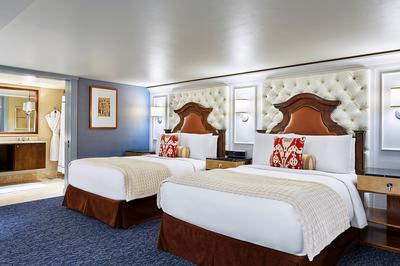 One Bedroom Suite & Loft Suite