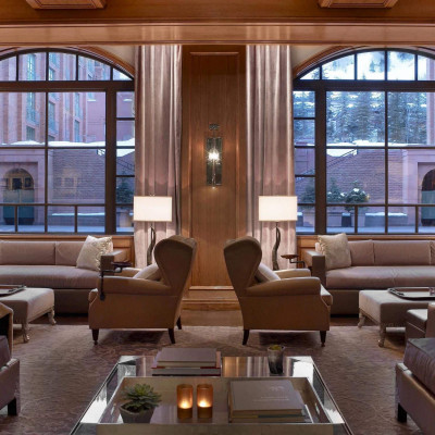 Hotel Lounge