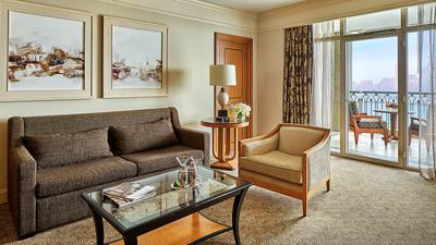 Diplomatic Suite