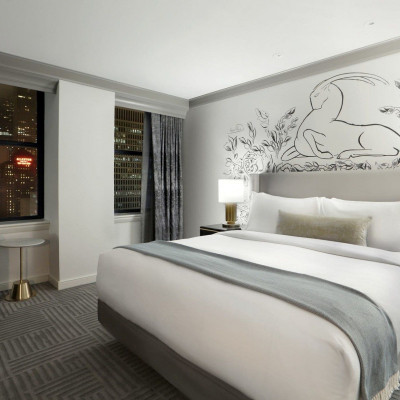 The Gwen, a Luxury Collection Hotel, Michigan Avenue Chicago image