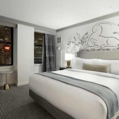 The Gwen, a Luxury Collection Hotel, Michigan Avenue Chicago image