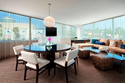 Mega Suite