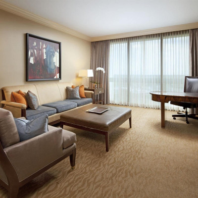 Astor St. Regis Suite, 1 Bedroom Suite, 1 King, Corner room