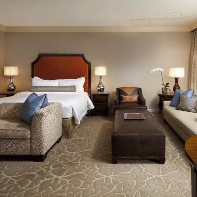 Astor Grand Lux, Larger Guest room, 1 King, Corner room