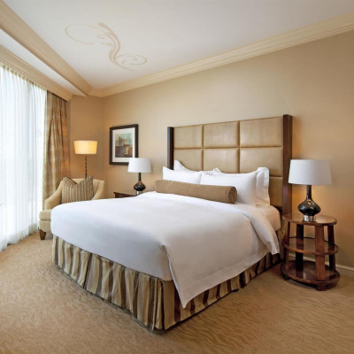 Astor St. Regis Suite, 1 Bedroom Suite, 1 King, Corner room