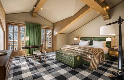 1-Bedroom Deluxe Suite