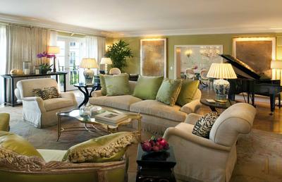 The Peninsula Suite