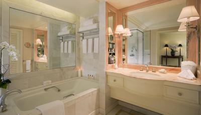 Guestroom Bathroom