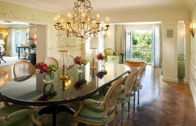 The Peninsula Suite