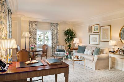 Beverly Suite