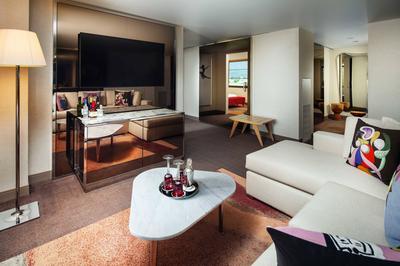 One Bedroom Deluxe Suite
