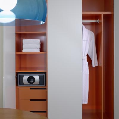 Deluxe Studio Suite