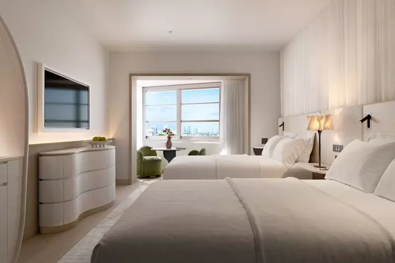 King and Two Queen Bedrooms with Interior Door