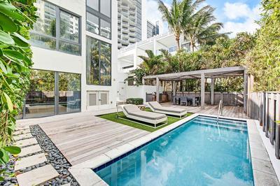 Poolside Bungalow 2 Bedroom Suite