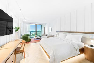 Spectacular and Wonderful Suite