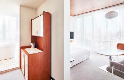Corner Suite