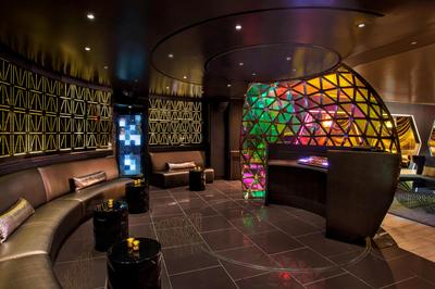 The Living Room Bar - DJ Booth