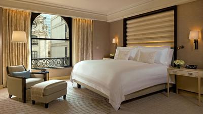 The Peninsula Suite