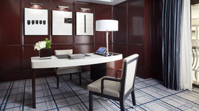 Fifth Avenue Suite