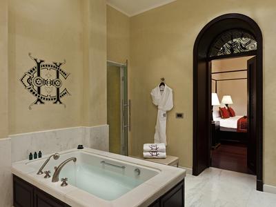 Palace Opera Suite
