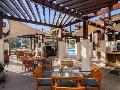 Lagoon Pool Bar