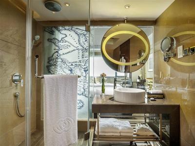 Superior Room Club Access