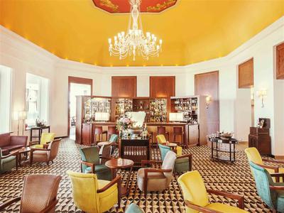 Bar Lounge