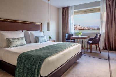 Deluxe City View Room