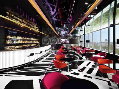 Bar Lounge