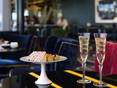 Bar Lounge