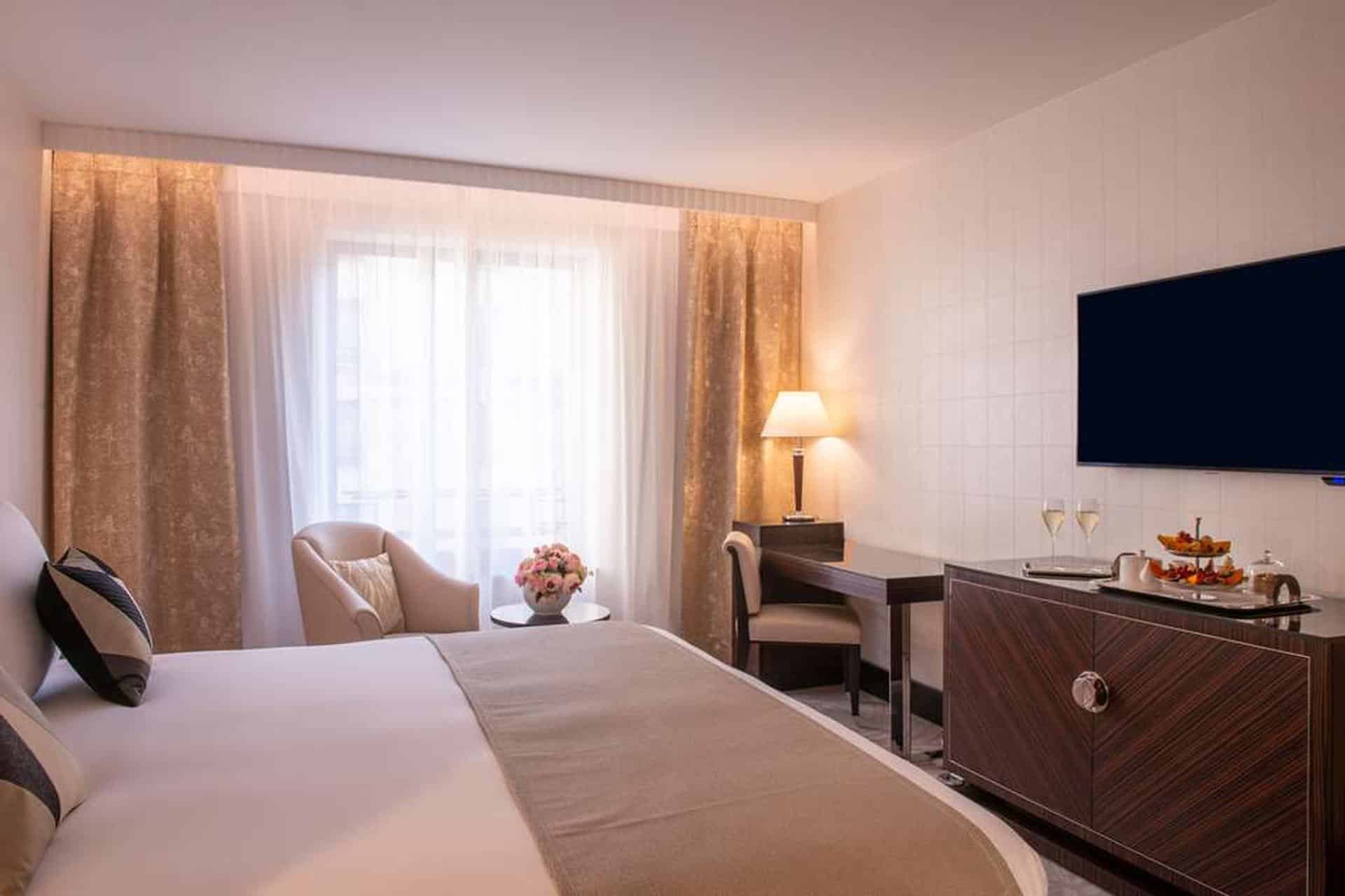 Deluxe Room with Garden View