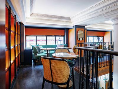 Bar Lounge