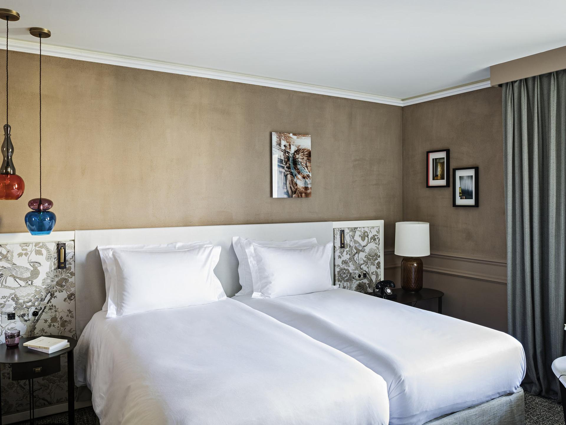 Luxury Room - Twin