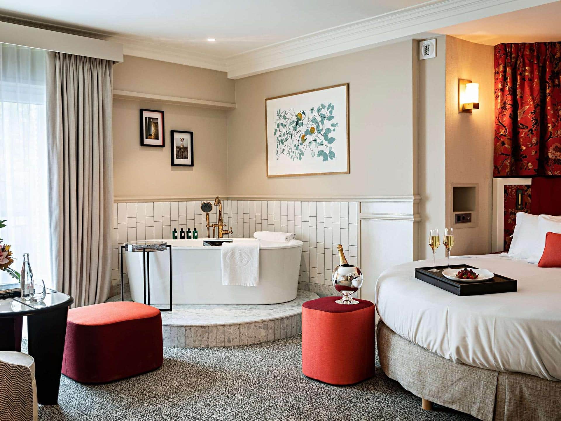 Honeymoon Suite