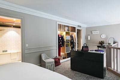 Opera Duplex Suite