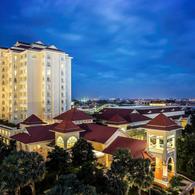 Sofitel Phnom Penh Phokeethra image