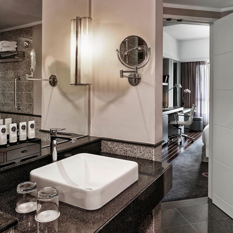 Sofitel Saigon Plaza image