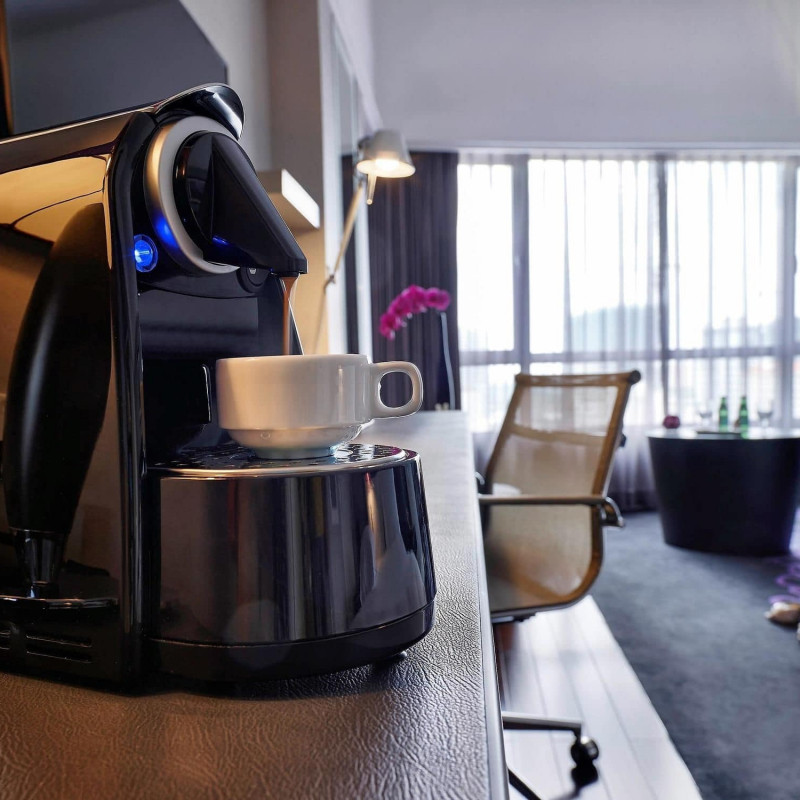 Sofitel Saigon Plaza image
