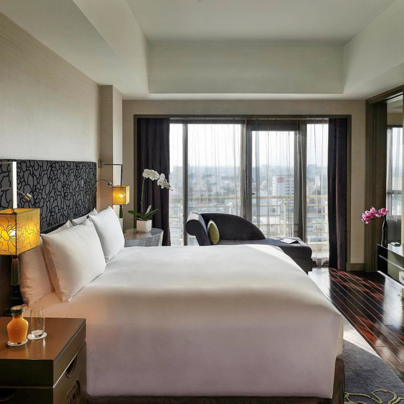 Sofitel Saigon Plaza image